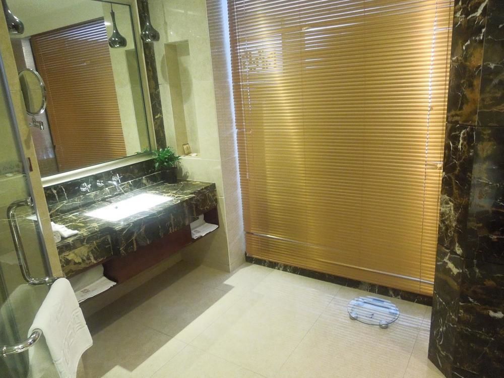 Boya Holiday Hotel กวางโจว ภายนอก รูปภาพ