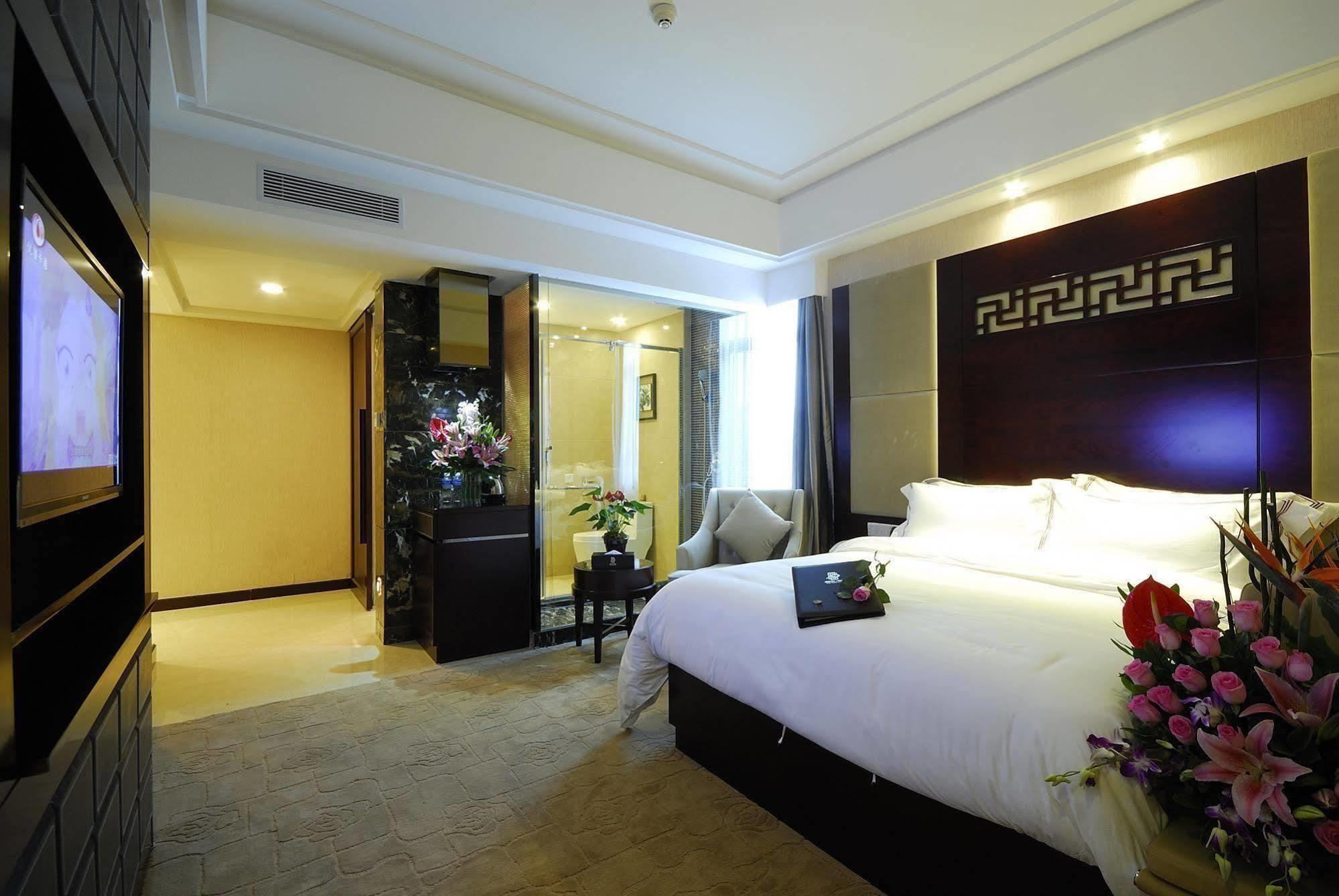 Boya Holiday Hotel กวางโจว ภายนอก รูปภาพ